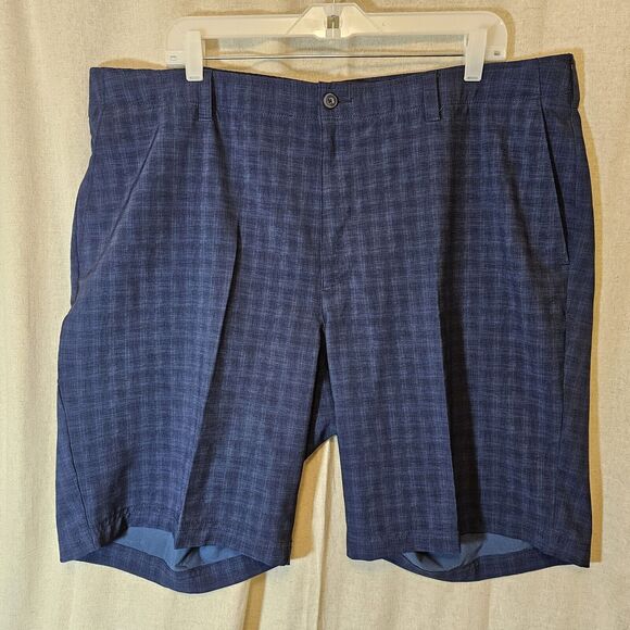 PGA Golf Men's Shorts Blue Plaid Ball Pocket 10" Inseam Size 42 - Picture 1 of 10